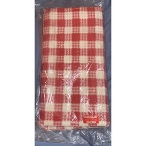 Vintage NOS Lillian Vernon 4272 Red White Tablecloth & Napkins Set Cotton